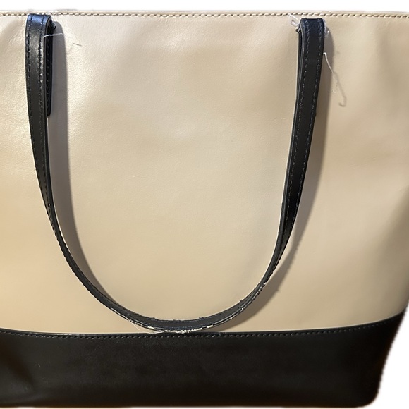 Kate Spade Cream and Black Tote Bag with Classic Design - Picture 3 of 3
